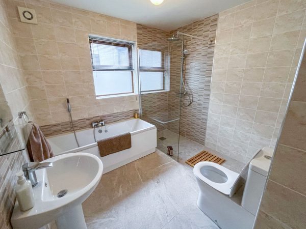 Willow House - Image 7